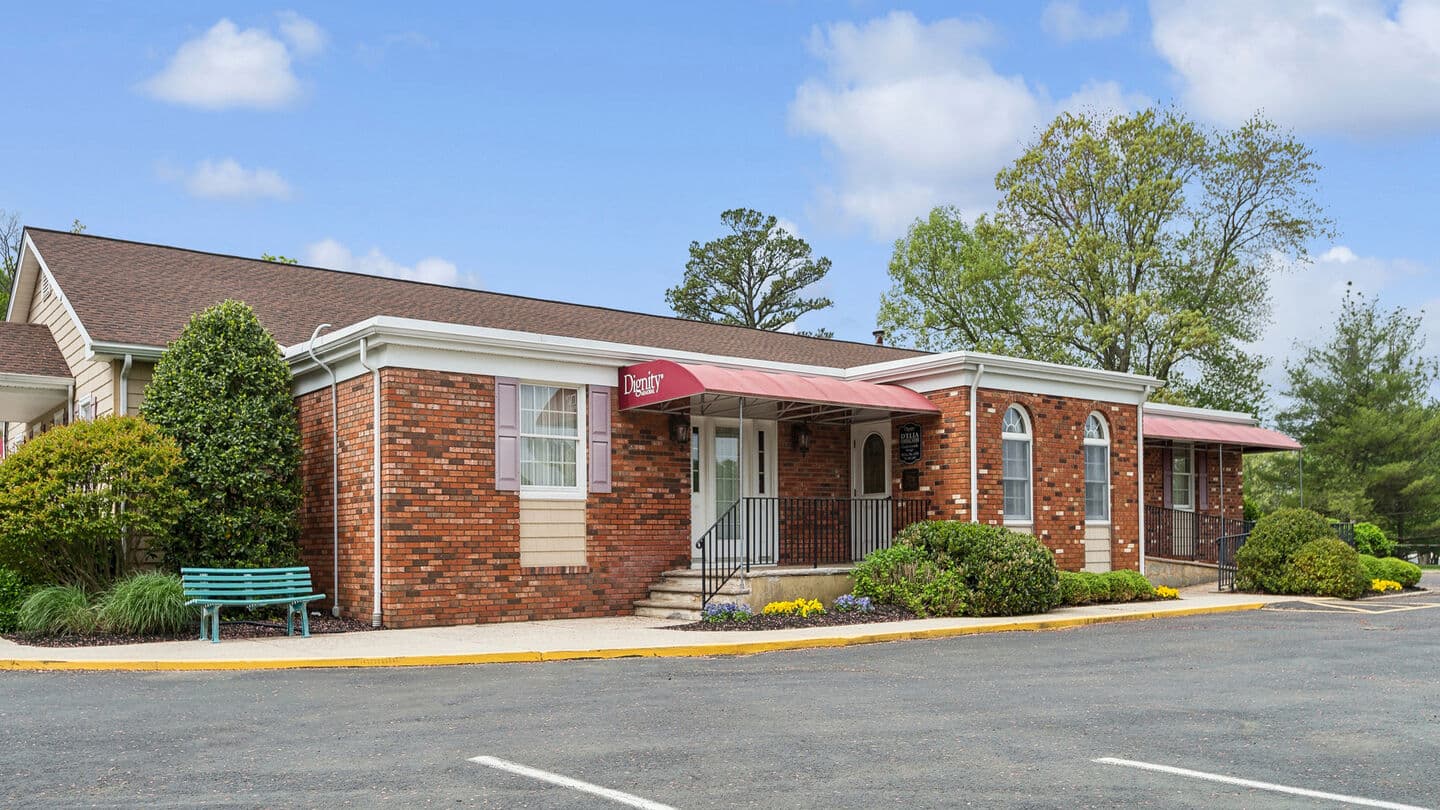 Preview image from D'Elia Funeral Home's website